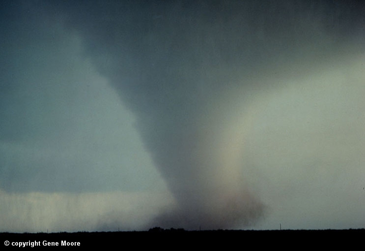 Trunk of tornado becomes larger