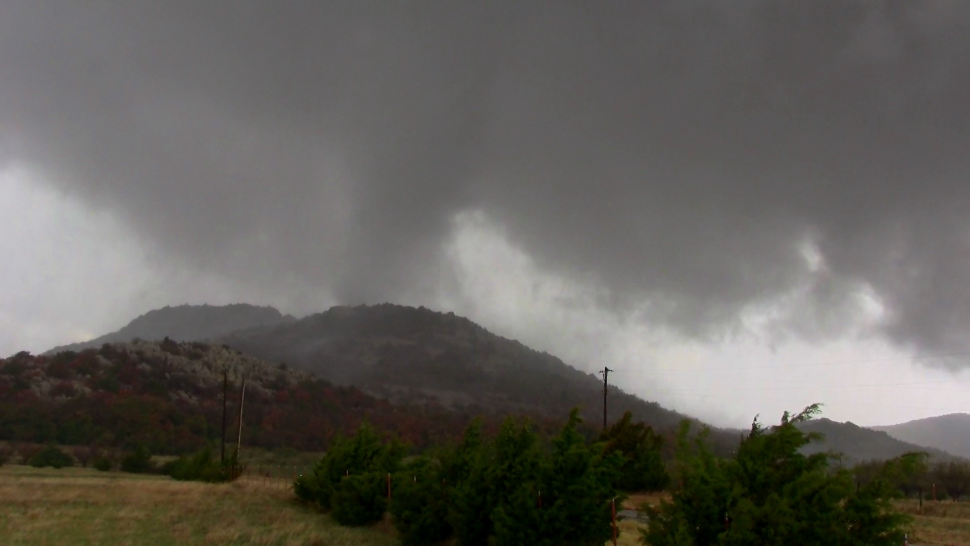 Tornado moves over Saddle Mountain on November 7, 2011